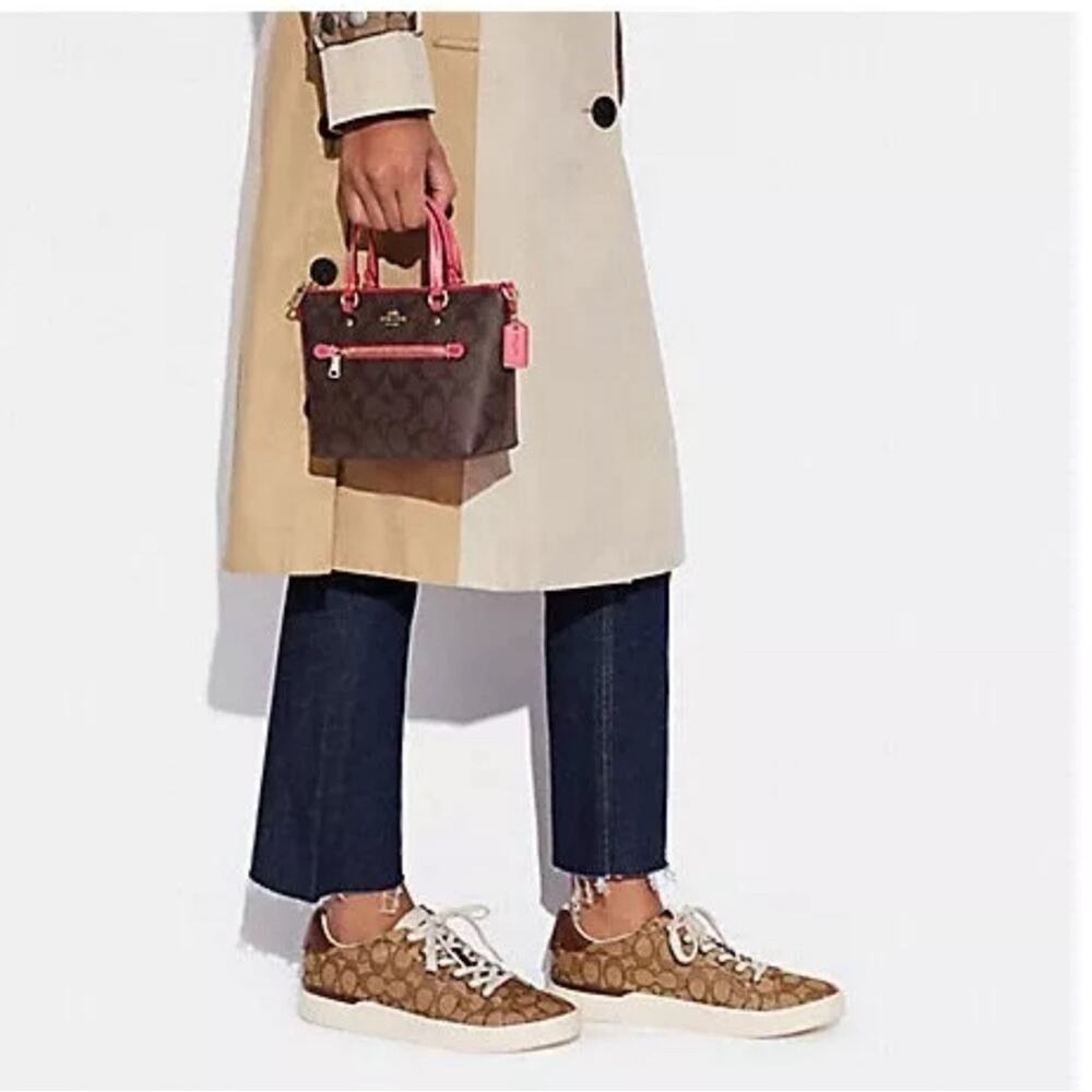 NWT Coach Mini Gallery Crossbody In Signature Canvas - Picture 9 of 11